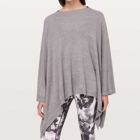 Lululemon Divinity Scarf Cashmere Blend Pullover Poncho Lunar Rock / Iced Iris - Picture 1 of 13